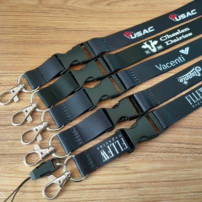 Accessoires en soie Dye Sublimation Polyester Lanyards pour porte-clés Logo personnalisé 900*15*0.65mm