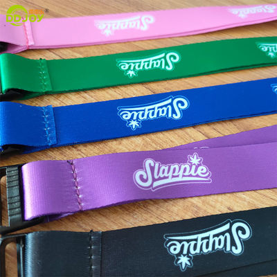 Accessoires en soie Dye Sublimation Polyester Lanyards pour porte-clés Logo personnalisé 900*15*0.65mm