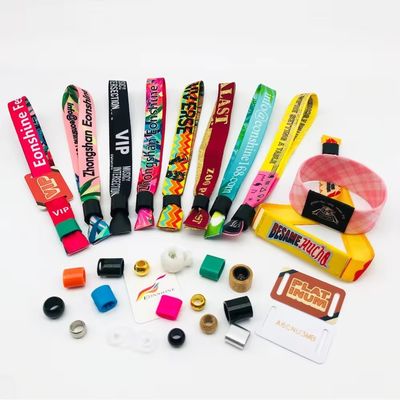 Des bracelets à puce RFID personnalisés Œuvres d'art  Marques  Logo  Texte  Impression  Événement  Fête  Fête