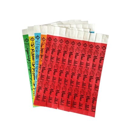 Des bracelets en papier de 3/4 pouces personnalisés en couleur solide pour l' admission au club VIP lors d' événements