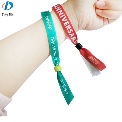 Des bracelets en tissu tissé pour les fêtes, parfaits pour la promotion, pour décorer les cadeaux.