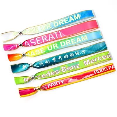 Des bracelets en plastique pour enfants RFID CHIP CUSTOM pour vérifier la sécurité du festival