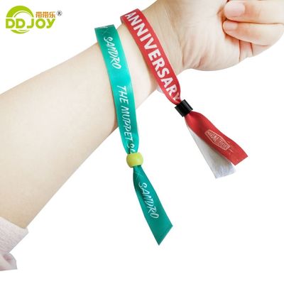 100 pièces de bracelet en ruban satiné sublimé pour la promotion des cadeaux personnalisés du festival