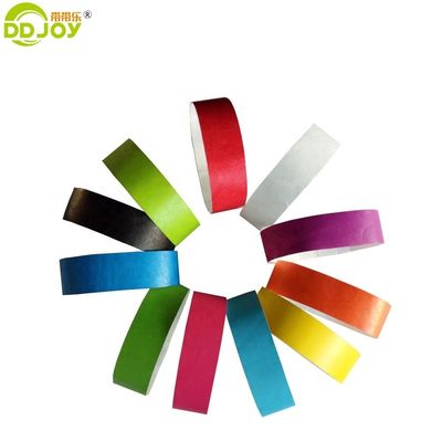 Les principaux fabricants de bracelets en papier Tyvek pour les événements de festival