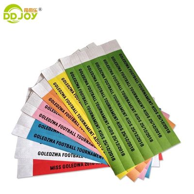 Des bracelets Tyvek imprimés sur mesure pour les événements et les fêtes imprimés sur demande