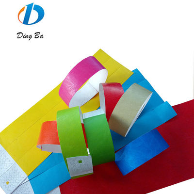Des bracelets en papier sans logo tyvek, des bracelets essentiels, des bracelets de bijoux