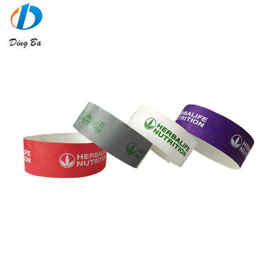 Cible Les événements et festivals des utilisateurs finaux Les bracelets Tyvek personnalisés pour le parc / club / fête