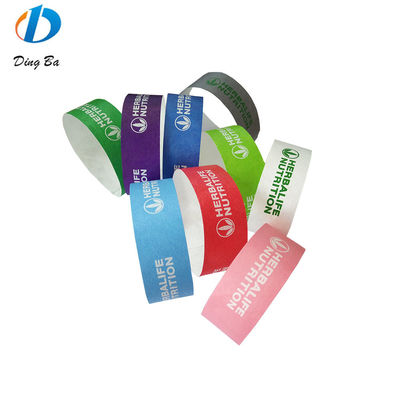 Cible Les événements et festivals des utilisateurs finaux Les bracelets Tyvek personnalisés pour le parc / club / fête